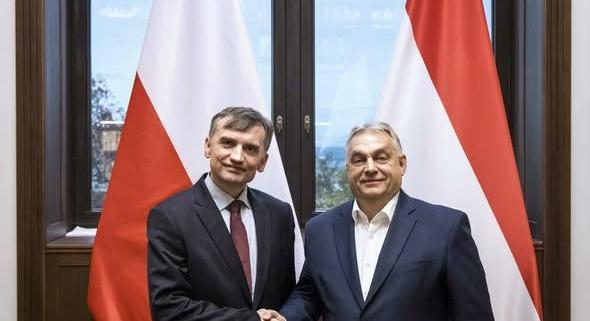 Magyarok felelőssége is felmerülhet a hazájukban megvádolt lengyel politikusok Magyarországra menekítésében