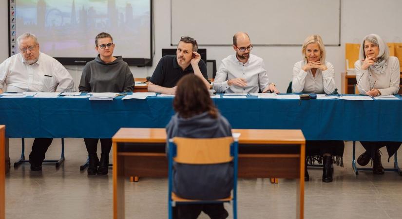 AI-témában versenyeztek a nyolcadikosok Szegedi Baptista Gimnáziumban