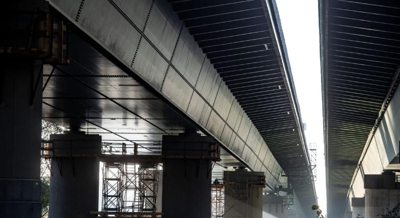 Egy sávon lehet majd csak autózni a Hárosi Duna-hídon