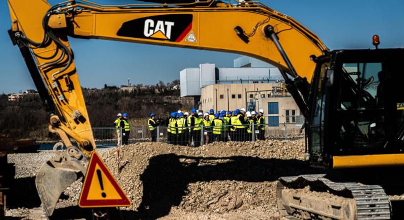 A tervezett ütemben épül Magyarország tengeri kikötője Triesztben