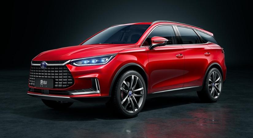 Bizonytalan kilátások az elektromosjármű-piacon: a vásárlók fele egyelőre nem venne villanyautót