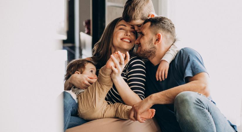 KINCS: a magyarok kiállnak a jelenlegi családi adórendszer mellett