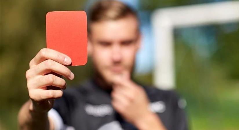 Egy éves eltiltást kapott a fiatal játékos, mutatjuk a részleteket