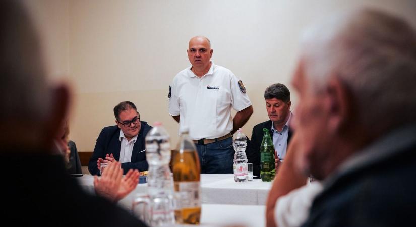 Harminc éve vigyázzák Üllés biztonságát, jubileumot ünnepeltek a polgárőrök