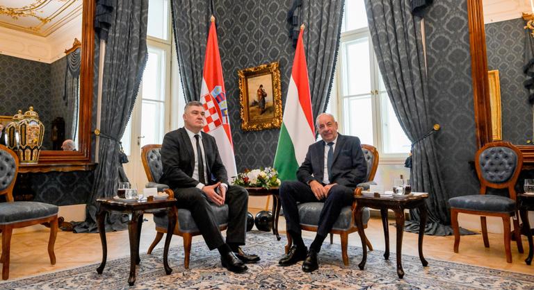 Sulyok Tamás a Sándor-palotában fogadta Horvátország államfőjét