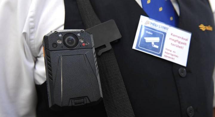 Testkamerával figyelik a sofőröket a rendőrök: ezeket ellenőrzik