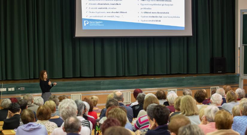 Víz, de milyen? – újabb téma a nyugdíjas egyetemen