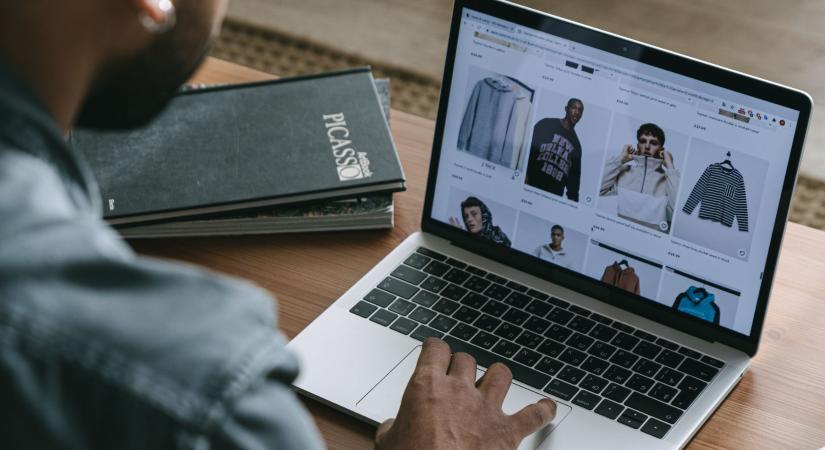 Támad a fogyasztóvédelem – Célkeresztben a csaló webáruházak, a kamu ingatlanosok és a "zöld" átverések