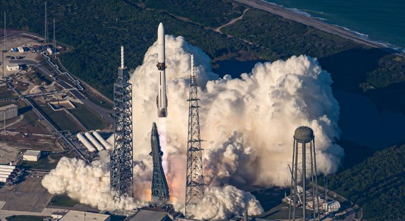 Káprázatos űremléket állított Jeff Bezos az édesanyjának