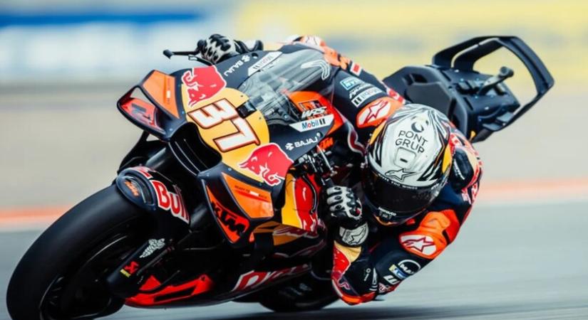 Acosta a csúcson, Bagnaia bajban a záróhétvégén - Az egyiknek sikerül...