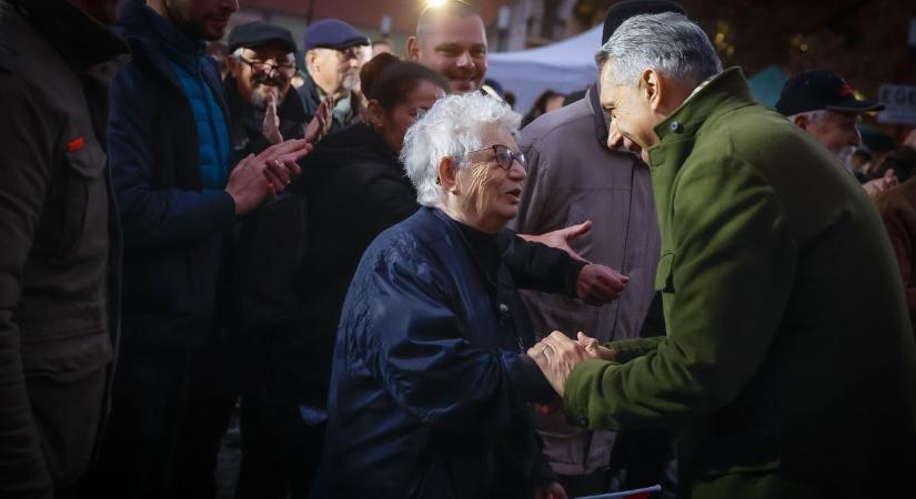 Lázár: Amerikába menet Eger, Noszvaj és Egerszalók ügye is beszédtéma volt a repülőgépen  fotók, videó