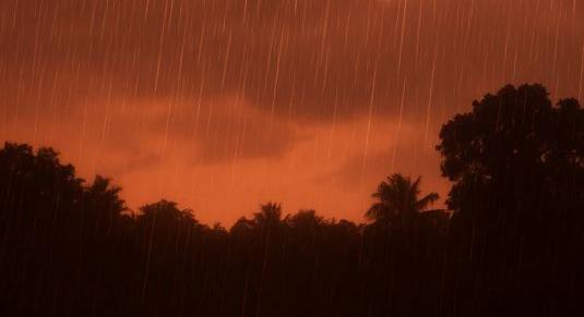 Ahol az eső vérvörös – miért történik évente ugyanott ez a furcsa jelenség?