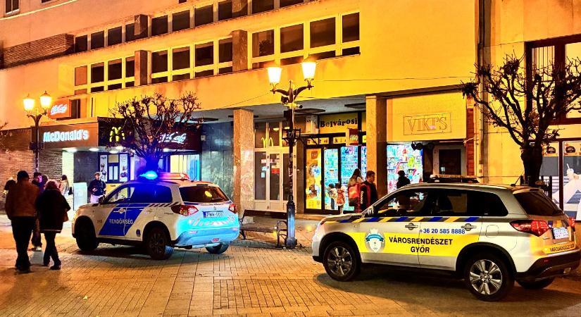 Balhé a belvárosban: helyszínen a rendőrség