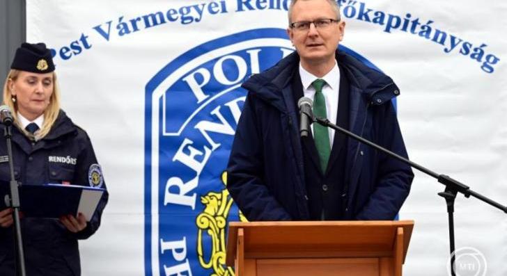 Rétvári Bence: 2010-hez képest mintegy 1200 milliárd forinttal többet költ a kormány közbiztonságra