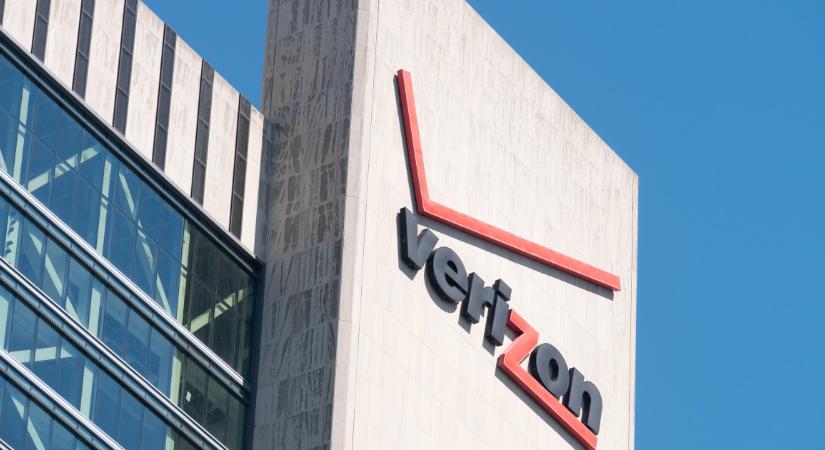 15 ezer embert küld el a legnagyobb amerikai telekommunikációs cég