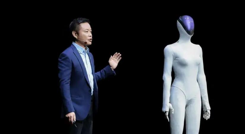 Élőben vágták szét a robotot, hogy bizonyítsák, nem ember van benne