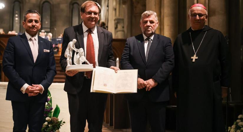 Átadták a pannonhalmi Szent Márton-díjat - Képgaléria