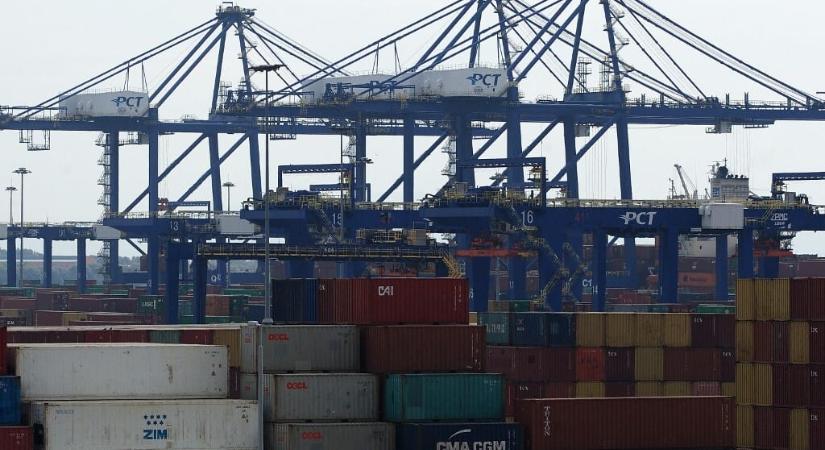 Az USA görögországi nagykövete közölte, hogy nem látják szívesen Kínát a pireuszi kikötőben