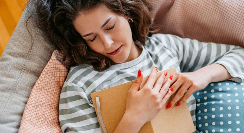 Miért álmosít ennyire az olvasás?