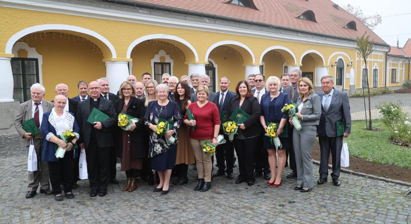 Hagyomány, érték, minőség. Vármegyenapon ünnepeltük a legkiválóbbakat - galériával