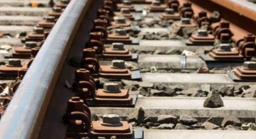 Ittas forgalmista miatt állt le a vasúti közlekedés