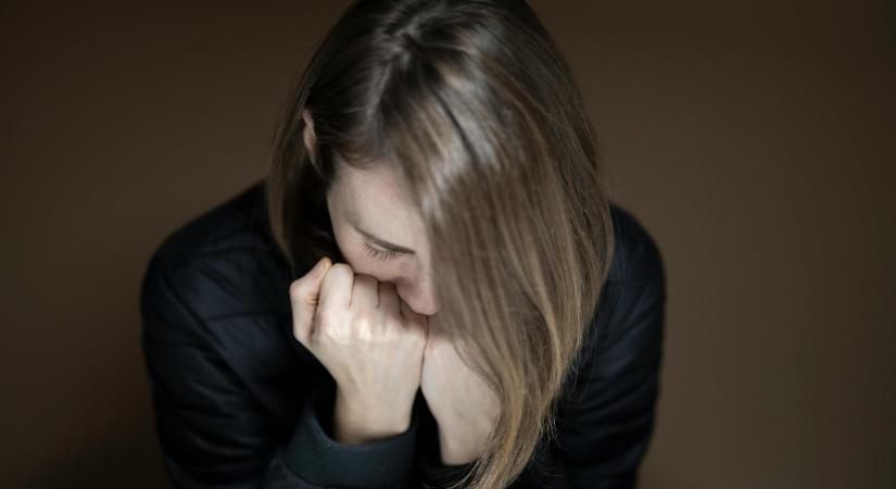 Rémtett Hajdú-Bihar megyében: a hajánál fogva húzta ki a házból volt barátnőjét