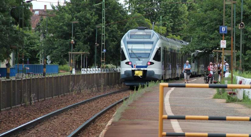 Berúgott a forgalmista, leállt a vasúti közlekedés a váci vonalon: a MÁV vezére kiakadt