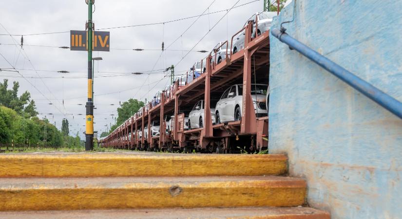 Olyan részeg volt a vasutas a gödi állomáson, órákra leállt a forgalom, estére állt helyre a menetrend