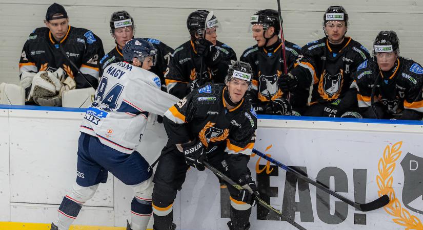 Erste Liga: gólgazdag meccsen arattak győzelmet a DEAC hokisai