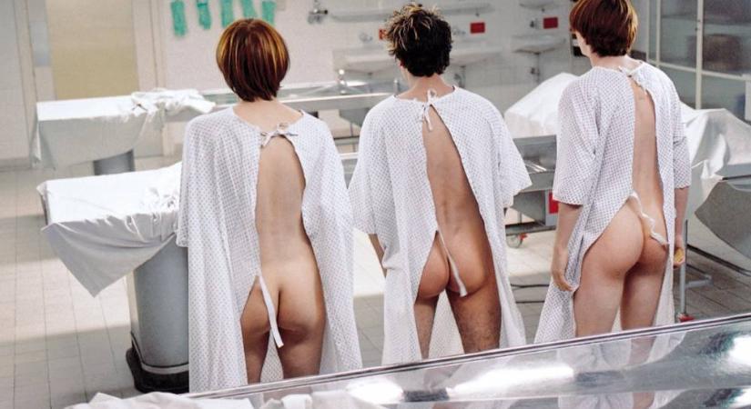 A tinizombik visszatérnek: Három év szobafogság (kritika)