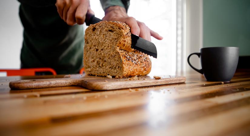 Egy egyszerű trükk, amitől a kenyér kevésbé hizlal