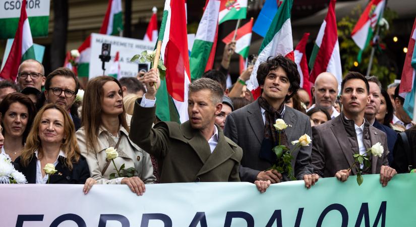 „Kiugrunk az ablakon, és esés közben megtanulunk repülni” – a tiszás jelöltállítás és a most következő kampány háttere