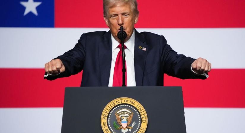 Trump újabb megdöbbentő lépésre készül: megtagadná a vízumot az elhízott külföldiektől