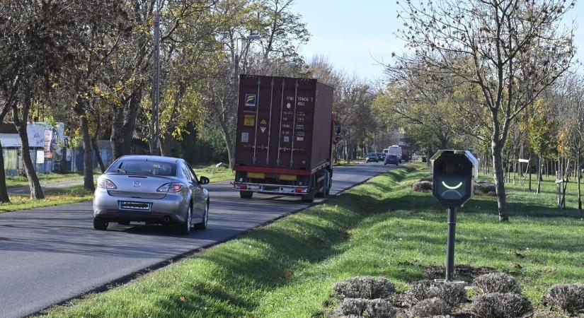 Újabb traffiboxok figyelnek Mosonmagyaróváron – mutatjuk, hol