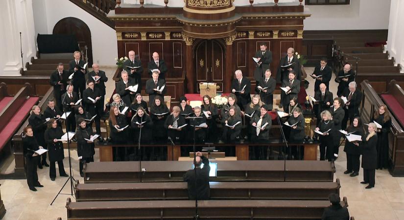 Születésnapján „hetvenkedett” a debreceni Kodály Kórus – videóval