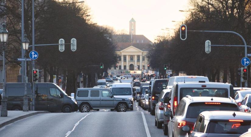 Országos razzia a közutakon: a rendőrök ezt ellenőrzik