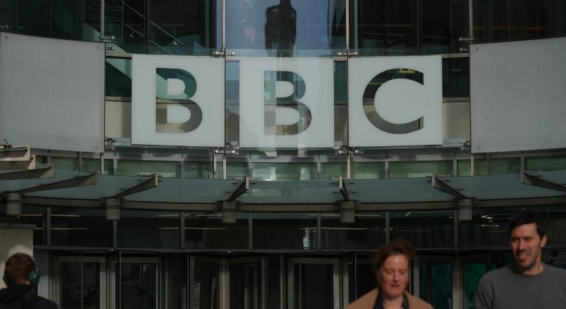 Trump a jövő héten akár 5 milliárd dollárra is beperli a BBC-t