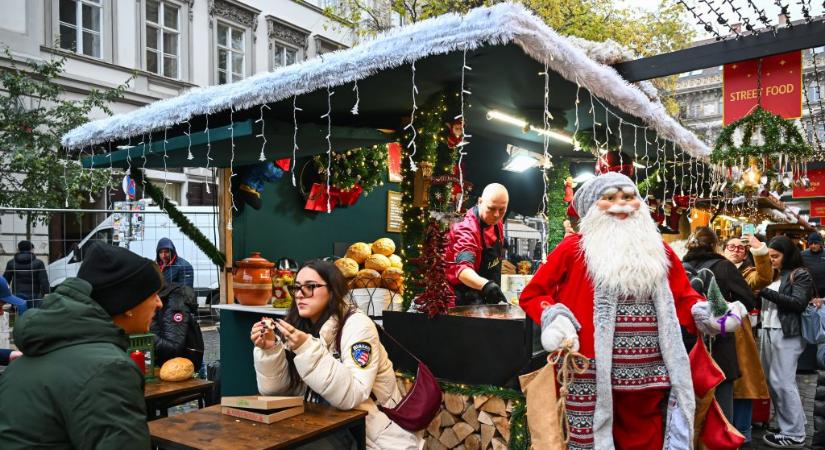 Streetfoodosított töltött káposzta, paprikás szappan és QR-kódos rendelés – körbenéztünk a budapesti karácsonyi vásárokon