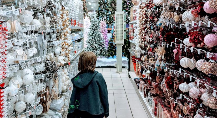 Ez a népszerű áruházlánc december 24-én is nyitva lesz