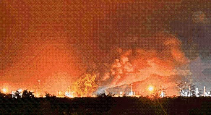 Neptunusz rombolt az orosz kikötőben – Ideiglenesen felfüggesztették az olajexportot