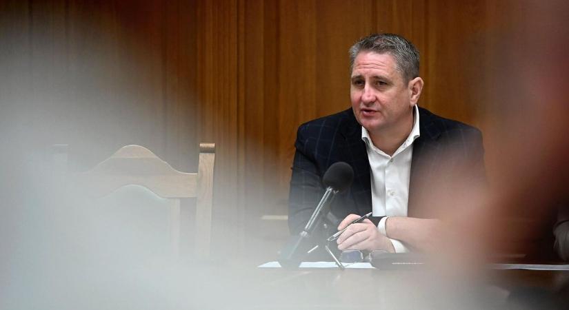 A polgármester szerint Eger elkezdett kikanyarodni a zsákutcából