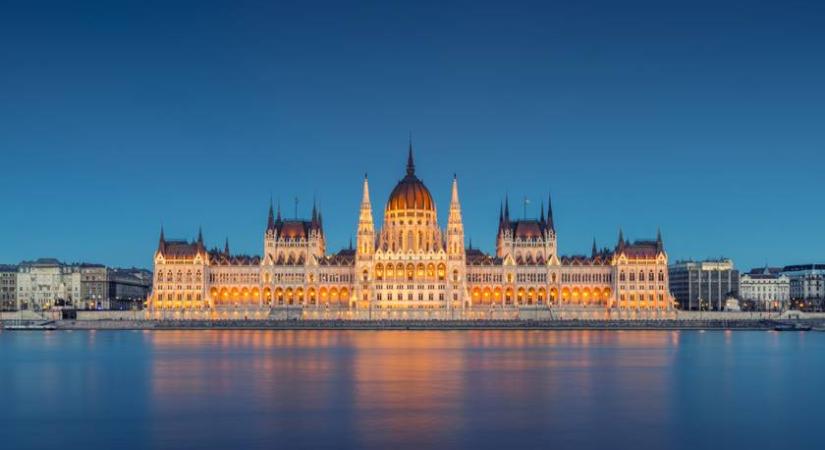 Ilyen gyönyörűnek még sosem láttad Budapestet: a turisták lélegzete is elakad, ha meglátják így