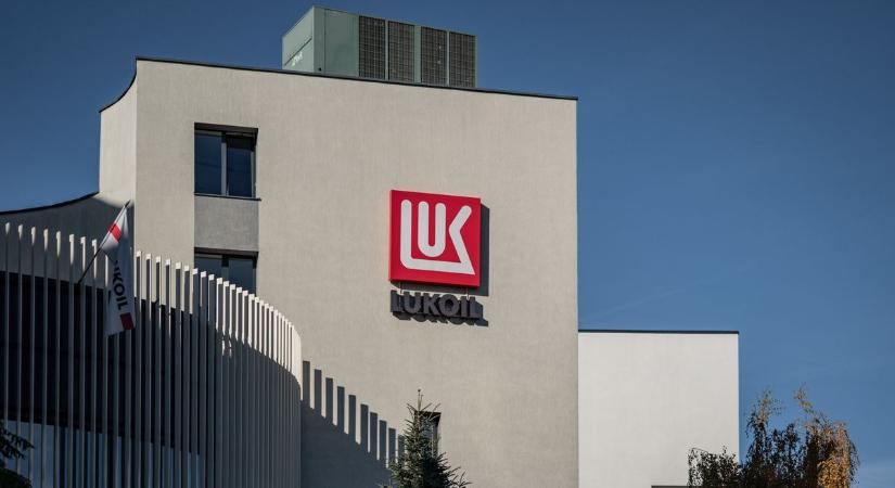 Lukoil: pánik Romániában, fénysebességgel drágul az üzemanyag, Bulgáriával példálózni nagy hiba volt