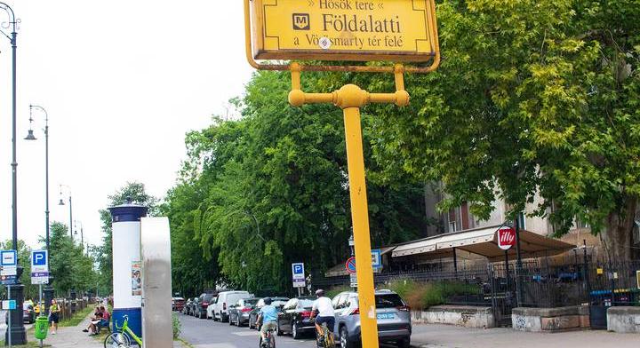 Így néztek ki anno a földalatti felszíni megállói: minden épület elpusztult azóta