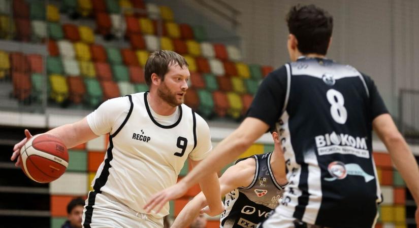 Az NB II-es férfi kosárlabda-csapat két vesztes mérkőzésen jutott túl a közelmúltban