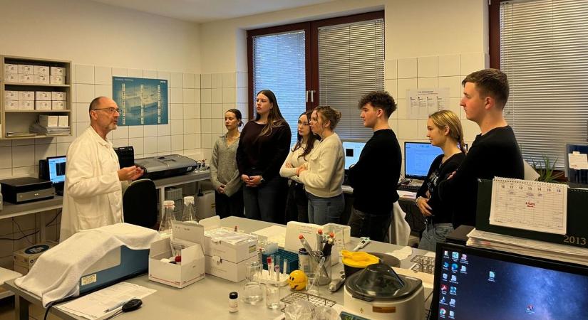 Tehetséges diákok fedezték fel a Markhot Kórház titkait