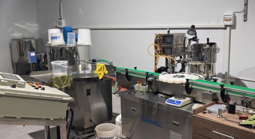 Ukrajnában lelepleztek egy illegális e-cigaretta folyadékgyártó hálózatot