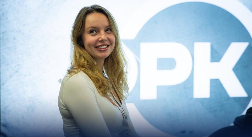 Egy zalai lány is bekerült Orbán Viktor facebookos gépgalériájába