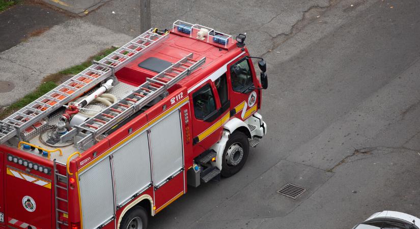 Két autó ütközött a 7-esen, Galamboknál