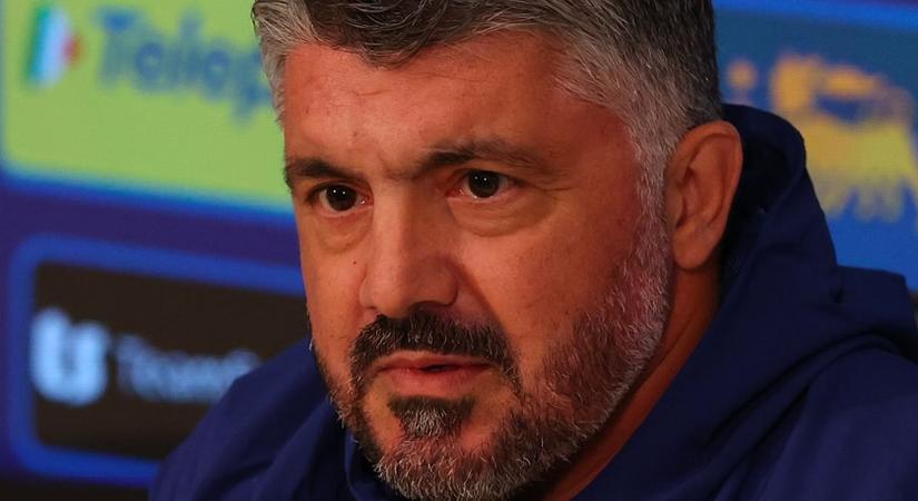 Páros lábbal szállt bele a szurkolókba a világ egyik legjobb válogatottjának szövetségi kapitánya